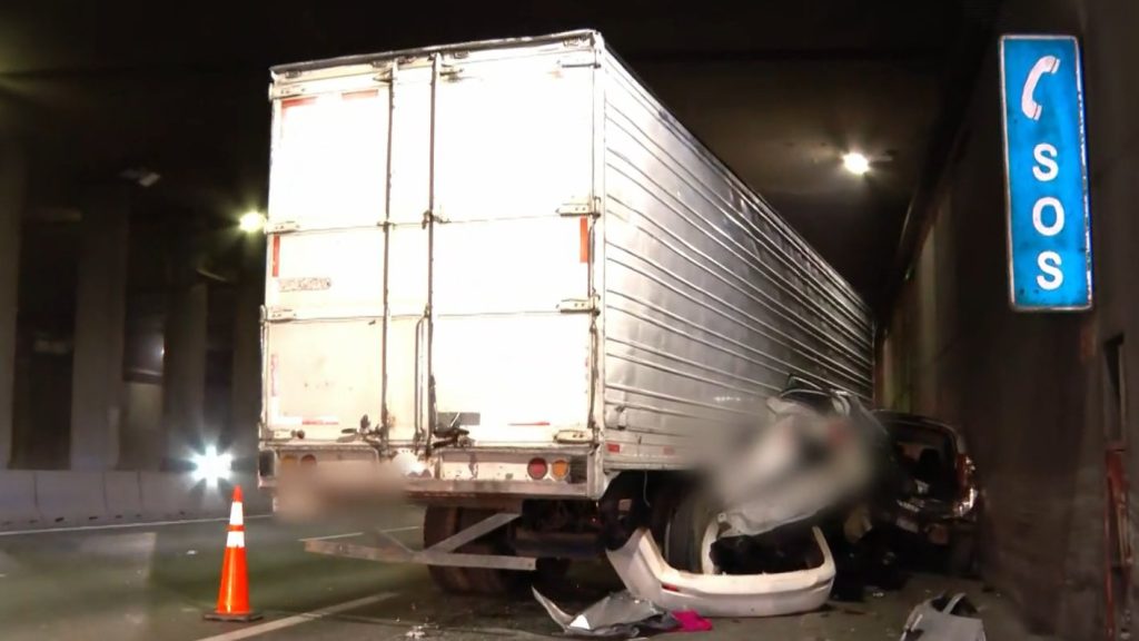 Impactante colisión en Autopista General Velásquez deja 10 heridos