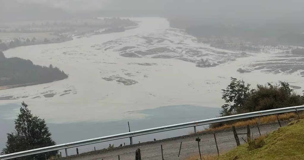 Cortes de Rutas en Aysén: Lluvias Afectan la Conectividad Regional