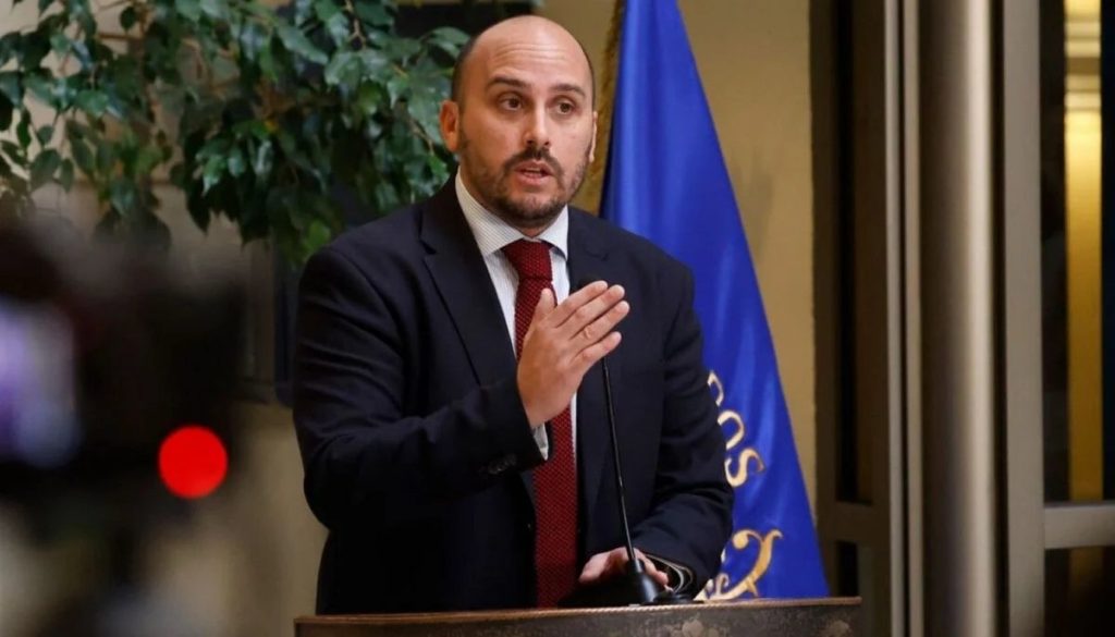 Desafíos Persistentes: La Delincuencia en Chile según Longton