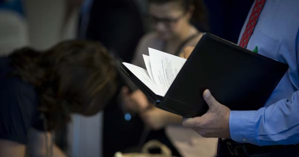 El desafío del desempleo ilustrado en Chile: una realidad creciente