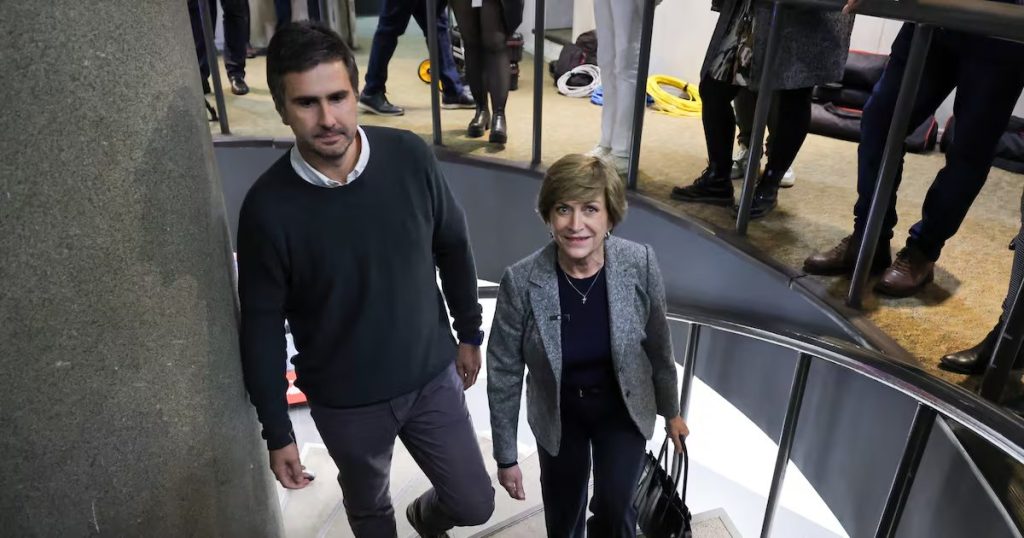 Estrategia de Matthei para Superar el Desgaste y Repuntar en Julio