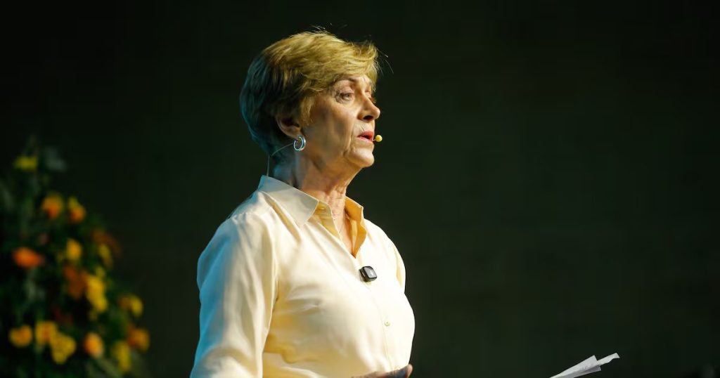 Evelyn Matthei Denuncia Campaña Sucia del Partido Republicano