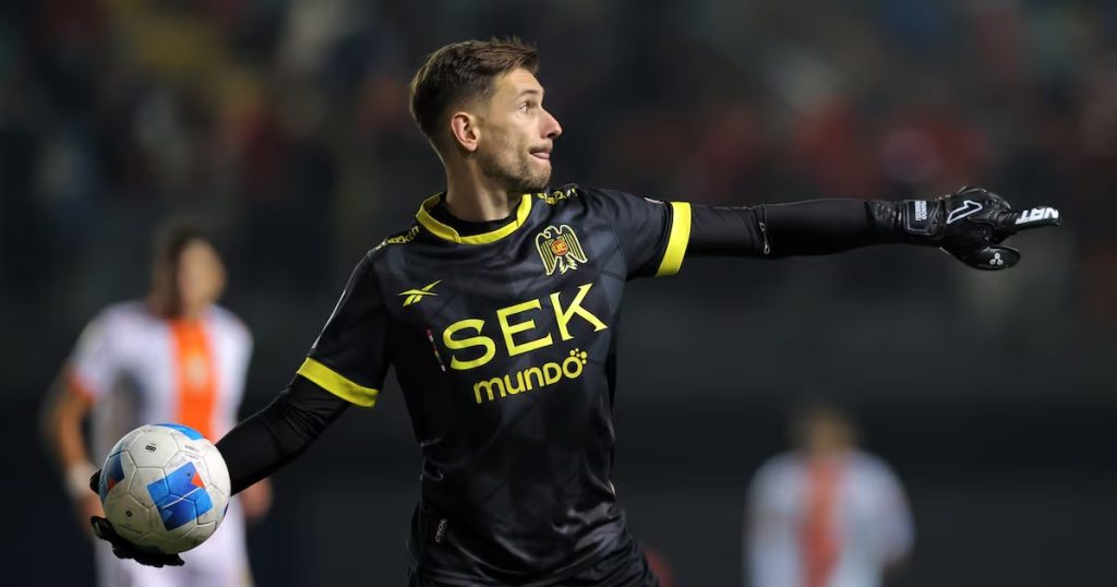 Franco Torgnascioli denuncia falta de respeto tras su salida de Unión Española