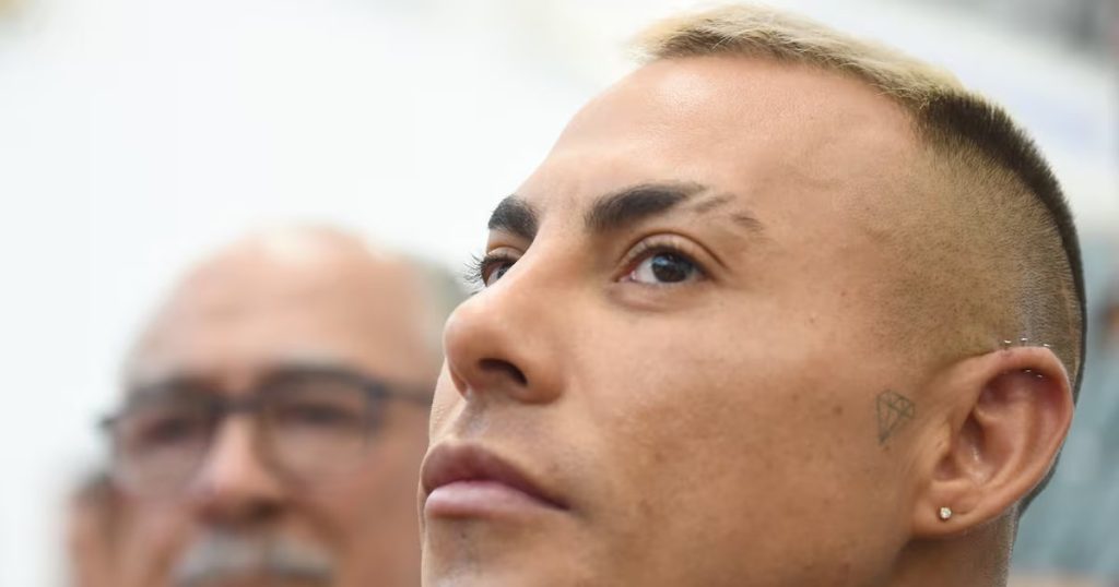 El Futuro de Eduardo Vargas y la U: Claves Reveladoras de Jara