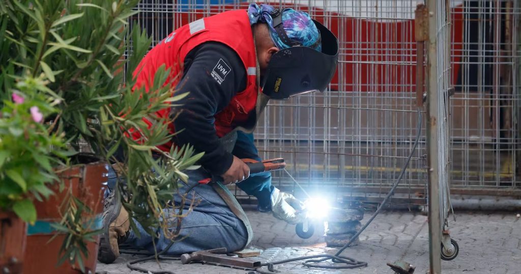 Imacec de Mayo 2025: Crecimiento Económico en Línea con Expectativas