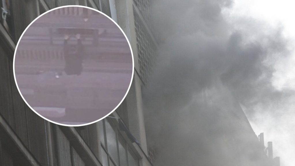 Rescate dramático en incendio de edificio en Santiago Centro