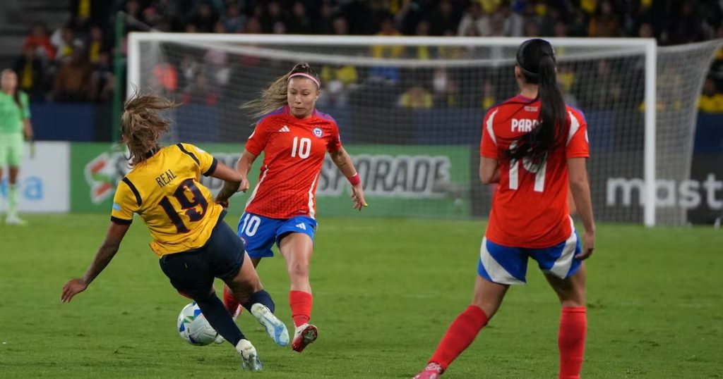 Lesión de Vaitiare Pardo conmociona a la selección femenina de Chile.