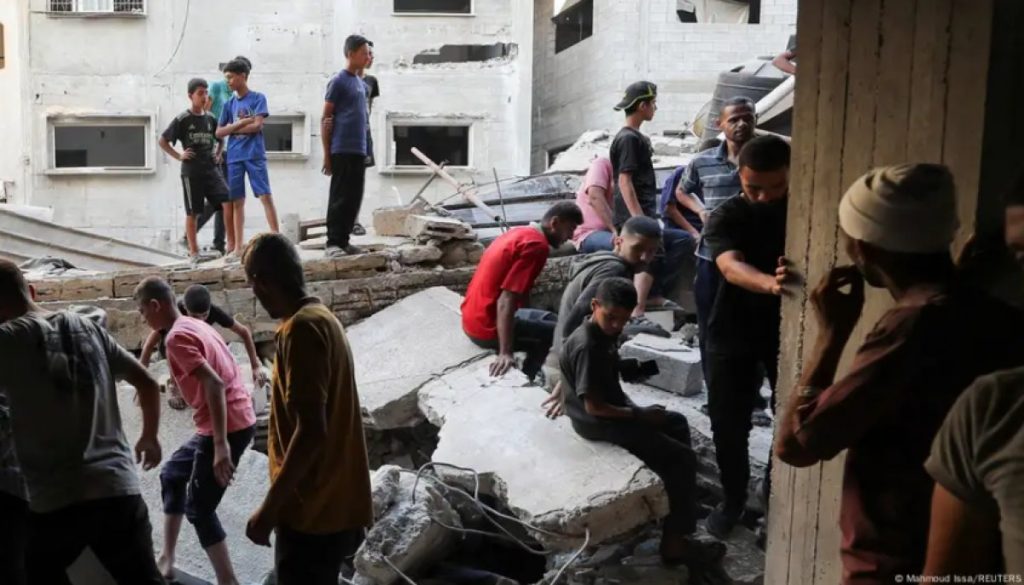 Impactantes Bombardeos en Gaza: 17 Palestinos Mueren en el Conflicto