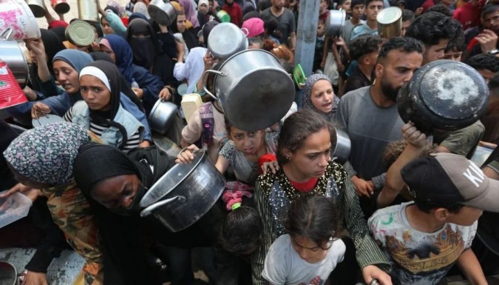 Crisis en Gaza: Mujeres y Niñas Luchan por Sobrevivir