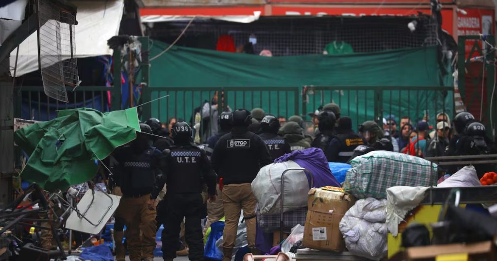 Estrategia en Meiggs: 36 toneladas de escombros y códigos QR en acción