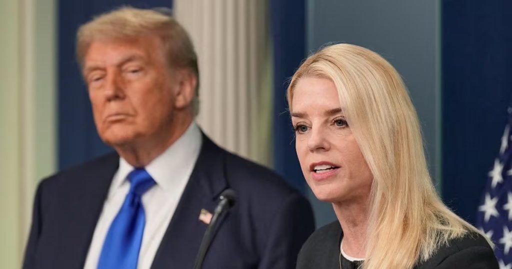 Pam Bondi y el Torbellino del Caso Epstein: Revelaciones Impactantes