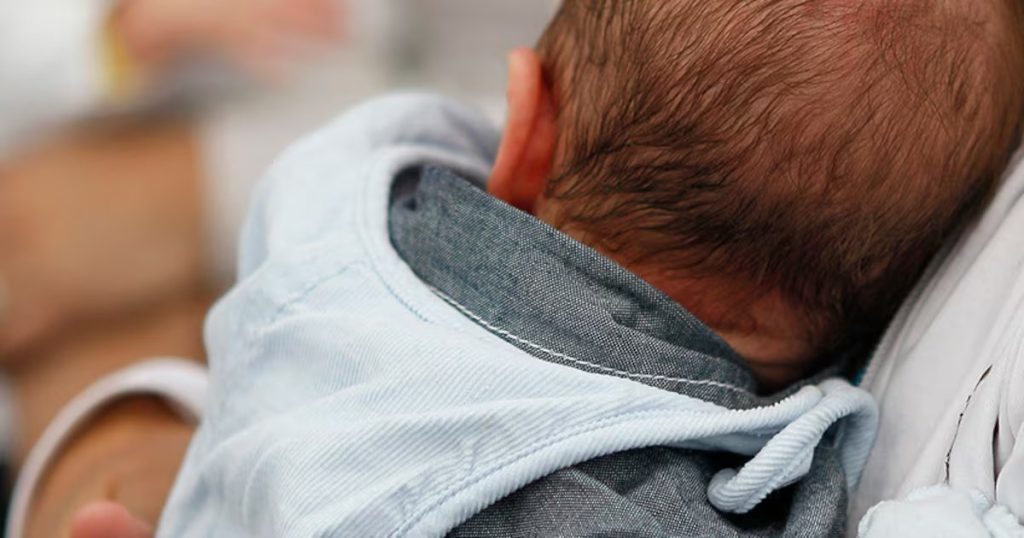 Postnatal de un año: impacto y debate en Chile 2025