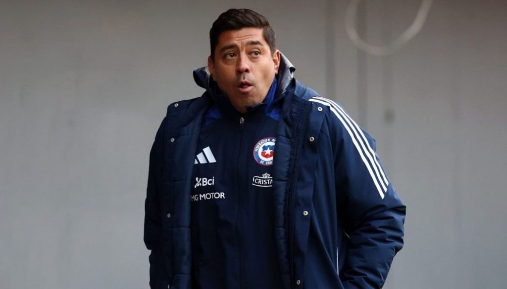 Gabriel Boric se Reúne con Promesas del Fútbol en Argentina