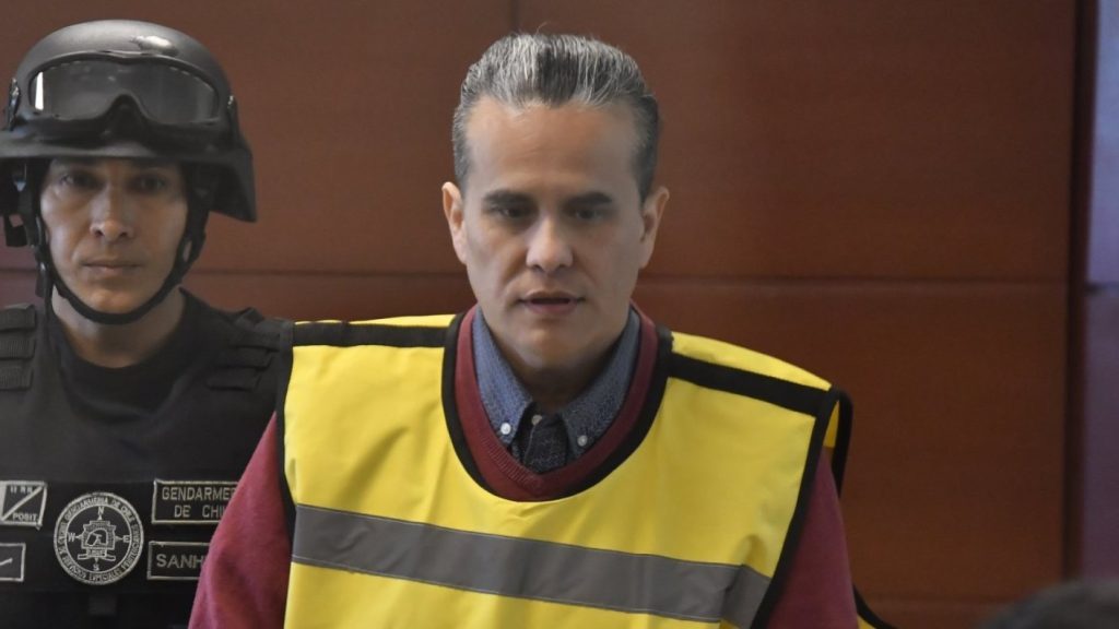 Corte Suprema de Chile revoca prisión preventiva de Carlos Contreras