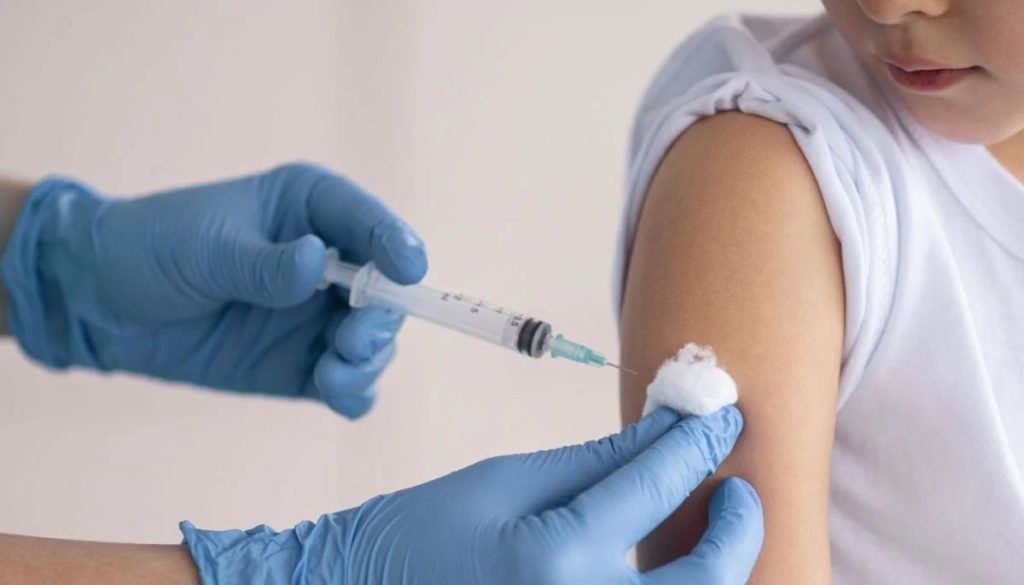 Perú destaca al superar meta de vacunación contra el VPH