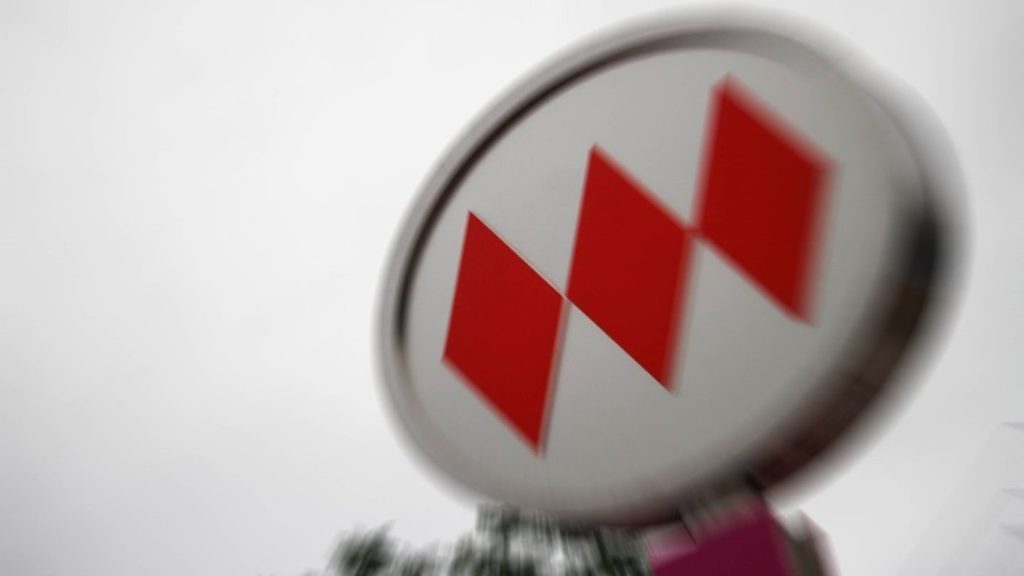 Metro de Santiago cierra estación Mirador por manifestaciones