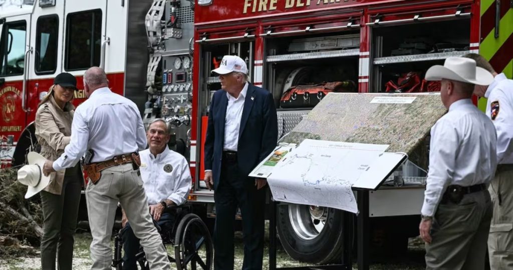 Trump evalúa la devastación por inundaciones en Texas