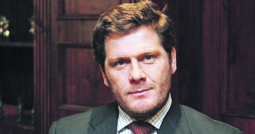 Familia Fürst ajusta su estrategia con venta de acciones de Falabella.