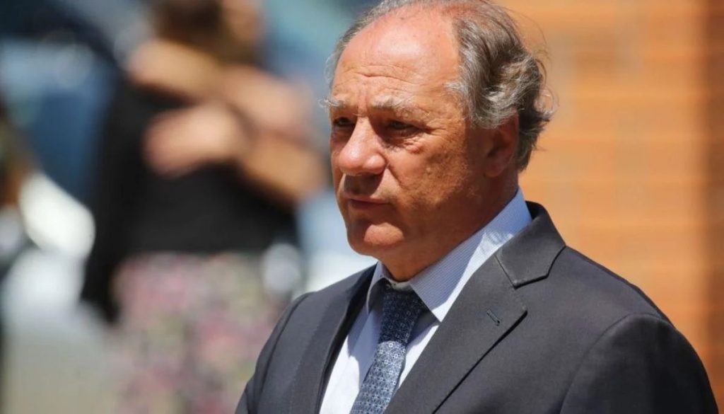 Juan Sutil responde a críticas sobre la dictadura en Chile