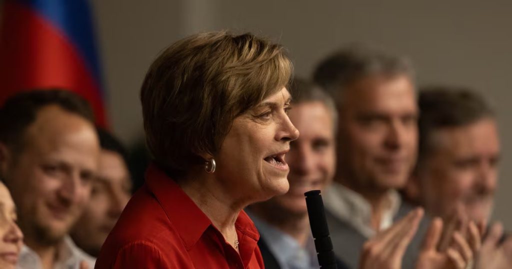 Evelyn Matthei recibe apoyo financiero clave para su campaña