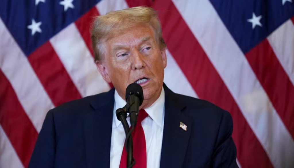 Trump destituye a jefe del IRS tras disputa por datos fiscales