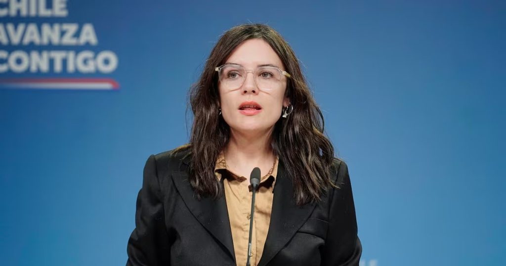 Camila Vallejo defiende cifras de empleo ante críticas recibidas