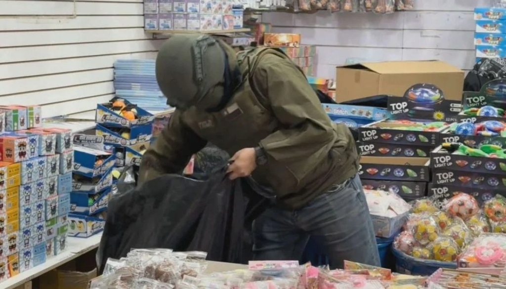 Incautan más de 30,000 juguetes peligrosos en Meiggs