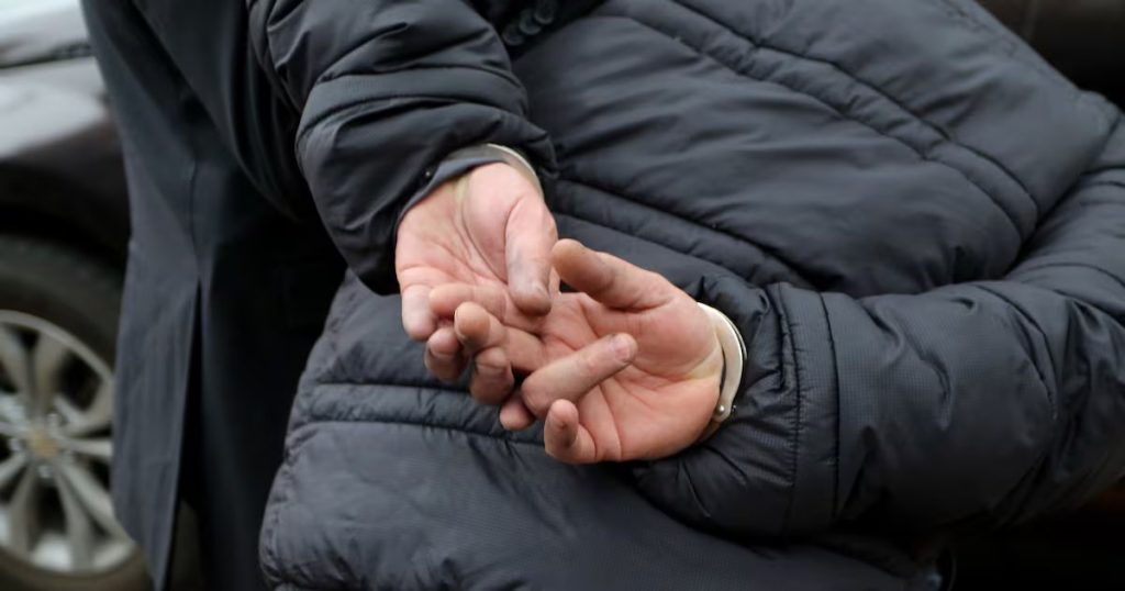 Detienen a colombiano por doble homicidio en Estación Central.