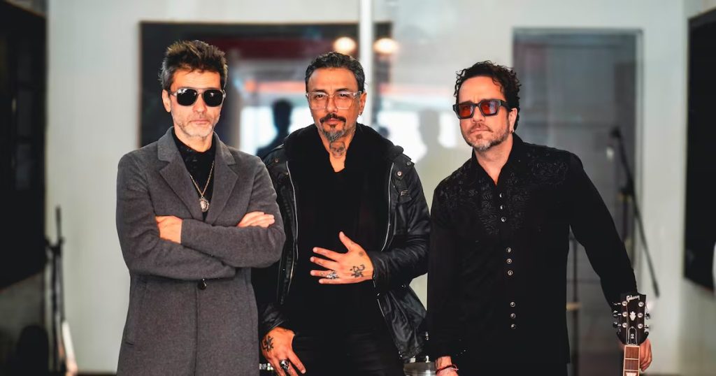 Concierto Gratuito de Lucybell en el Metro de Santiago