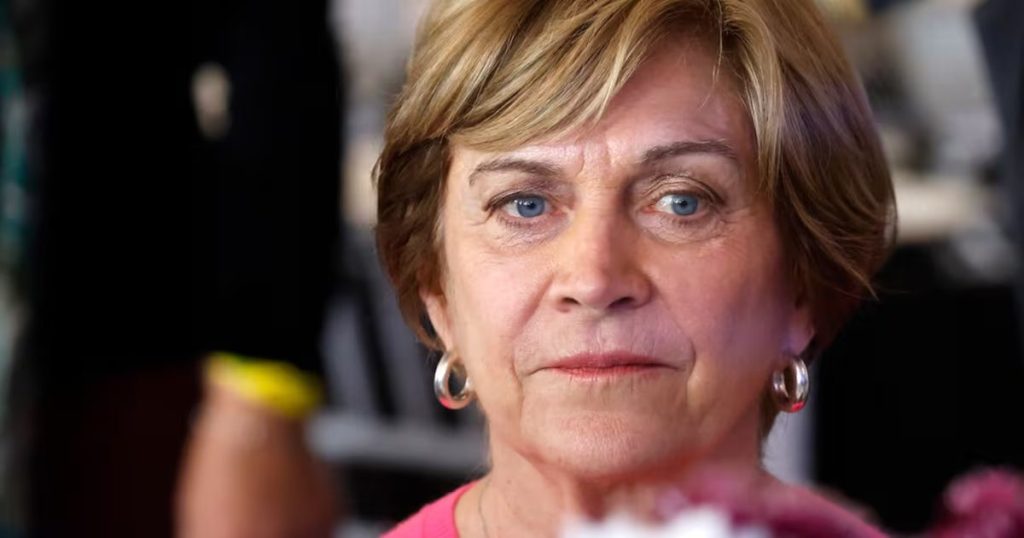 Evelyn Matthei defiende estabilidad en reforma de pensiones