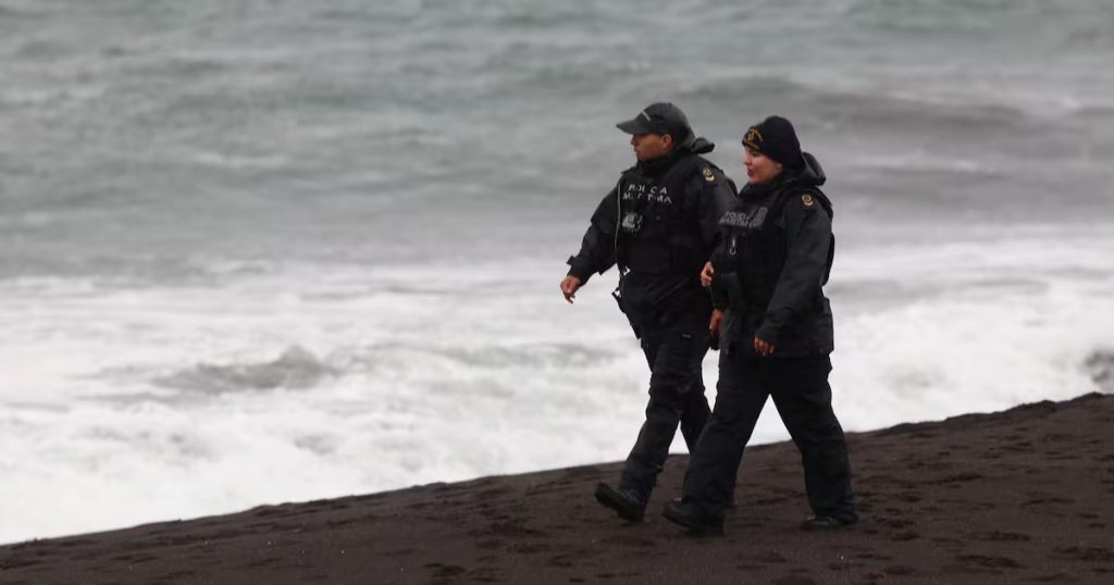 Armada intensifica búsqueda de tripulación tras hallazgo de lancha pesquera.