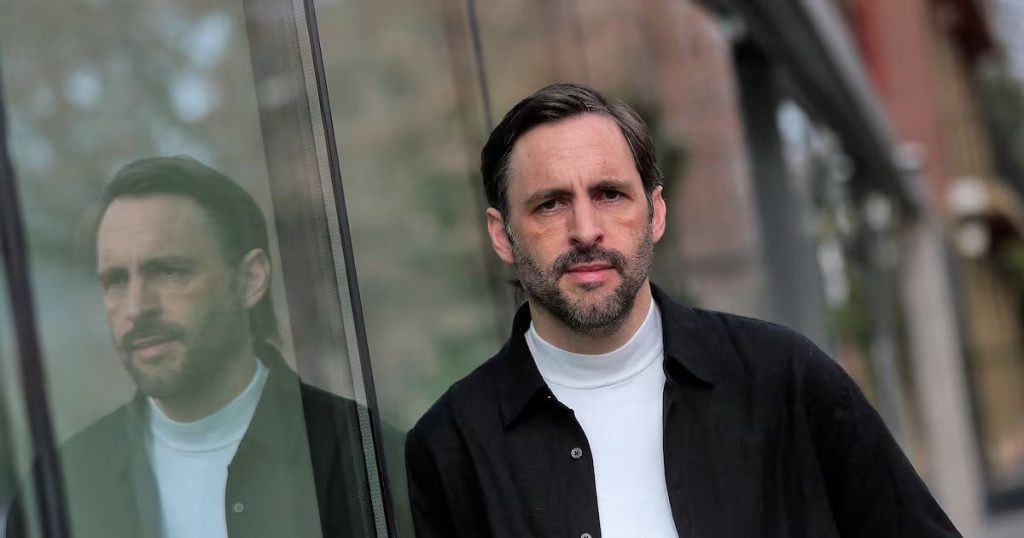 Líderes Autoritarios y su Impacto en la Democracia en Latinoamérica