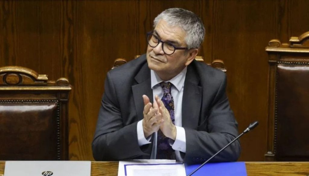 Gabriel Boric enfrenta desafíos tras la salida de Mario Marcel.