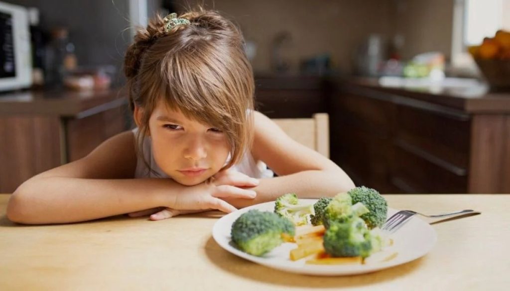 Padres subestiman obesidad infantil en Chile: solo 14% lo reconoce