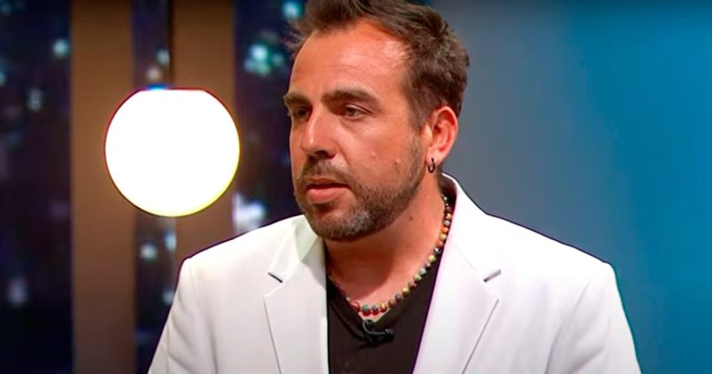 Iguana Producciones rompe lazos con Kaminski en medio de polémica.