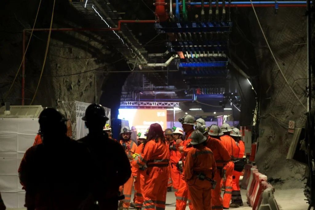 Codelco busca reactivar operaciones mineras tras tragedia reciente