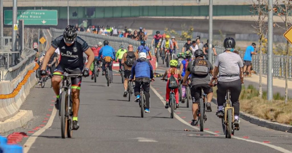 Reparaciones en Puente Lo Saldes suspenden CicloRecreoVía en Santiago.