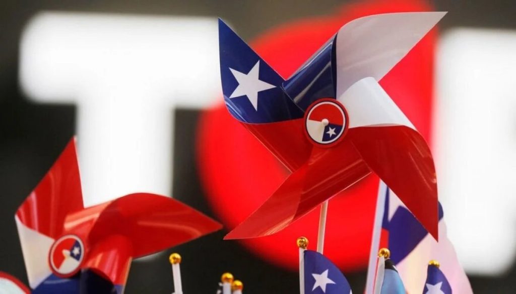 Chilenos Destinarán Aguinaldo de Fiestas Patrias a Pagar Deudas