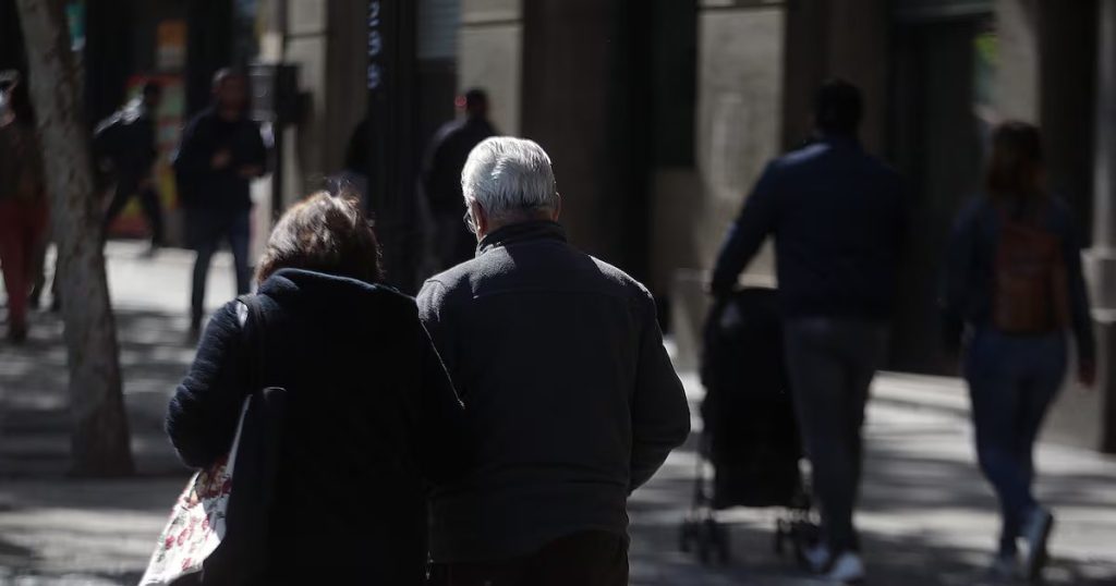 Reforma Previsional Aumenta Pensión a Más de 390 Mil Adultos Mayores