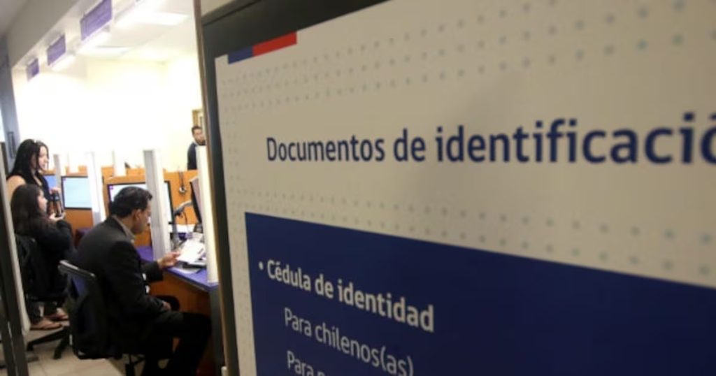 Empleo Público en Chile: Crecimiento Impulsado por Educación y Salud