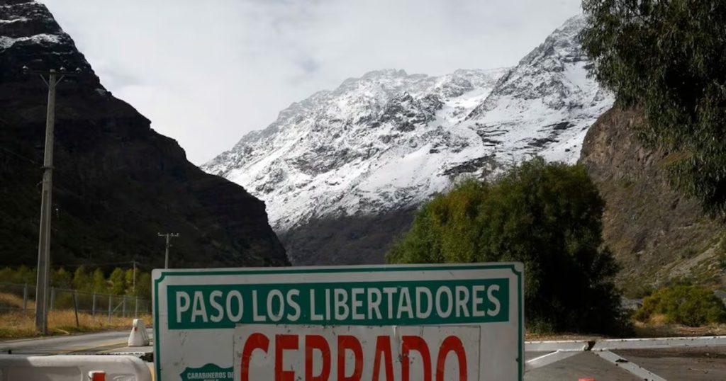 Cierre del Paso Los Libertadores por Condiciones Climáticas Adversas