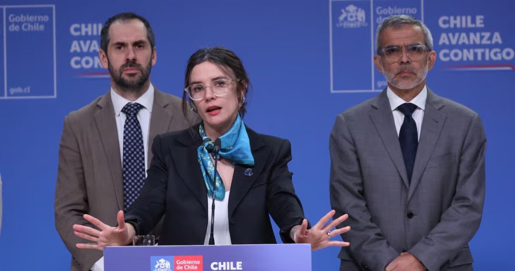 Gobierno Chileno No Tomará Acciones Legales Inmediatas por Caso de Bots