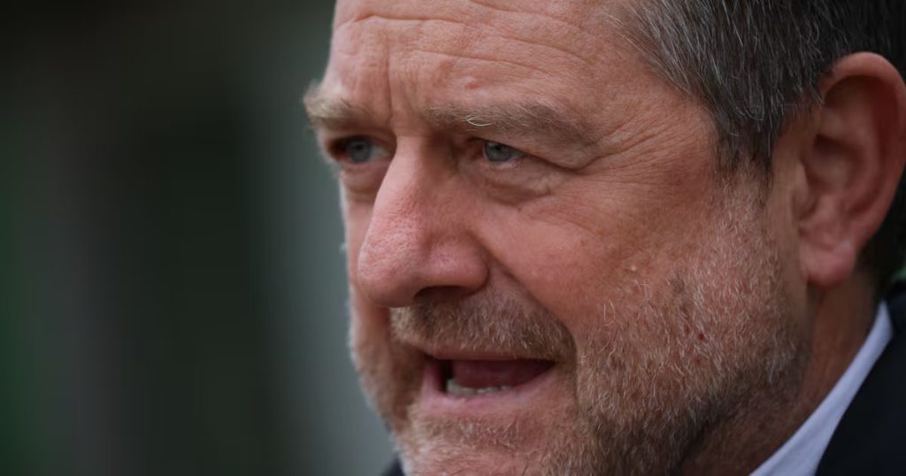 Claudio Orrego Reestructura su Defensa Legal en Caso ProCultura