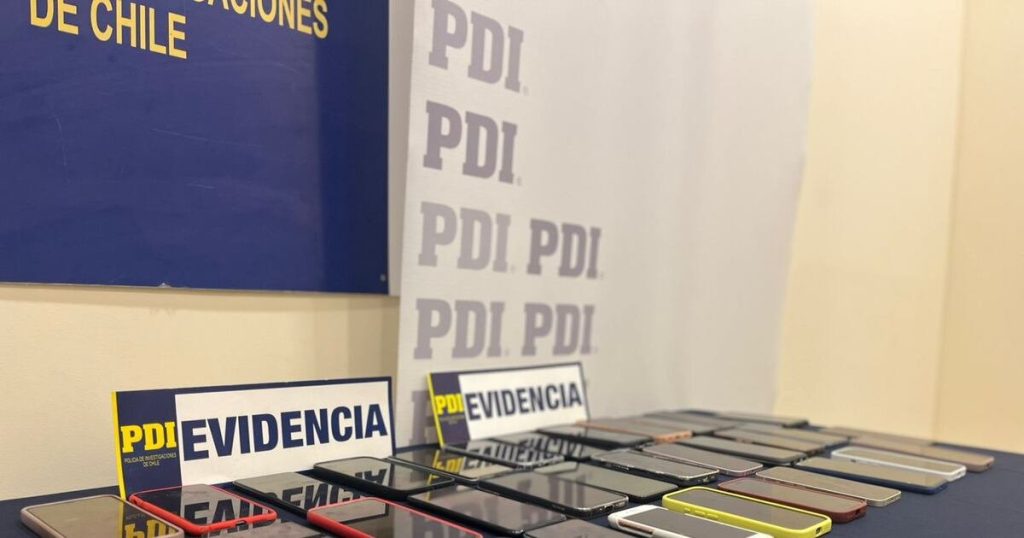 Desmantelan red de robo de celulares en Coquimbo: 35 dispositivos recuperados.