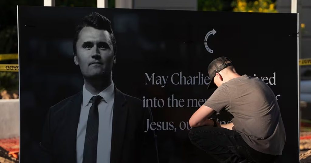 Donald Trump lidera homenaje multitudinario a Charlie Kirk