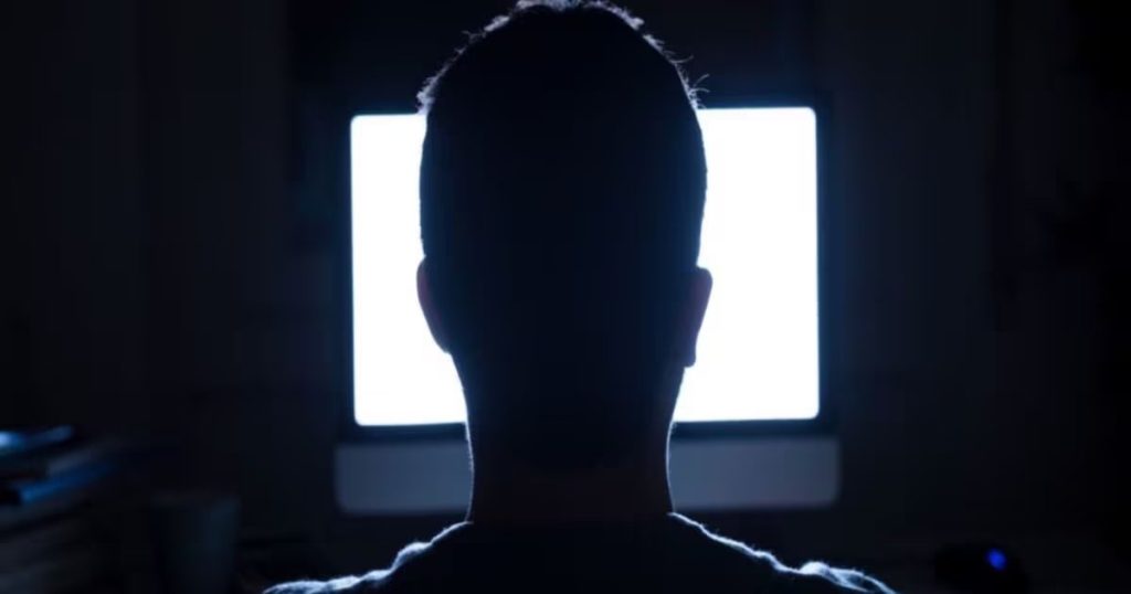 Falsas Identidades en Redes Sociales: El Desafío de 2025