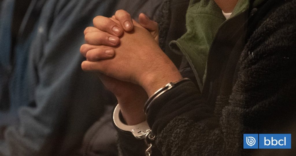 Detenidos en Lota por microtráfico de drogas y tenencia de armas ilegales