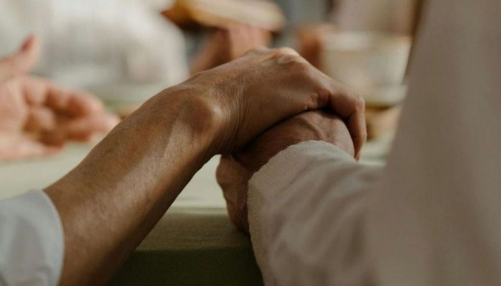 Detienen a pareja de 66 años por tráfico de drogas en Puente Alto.