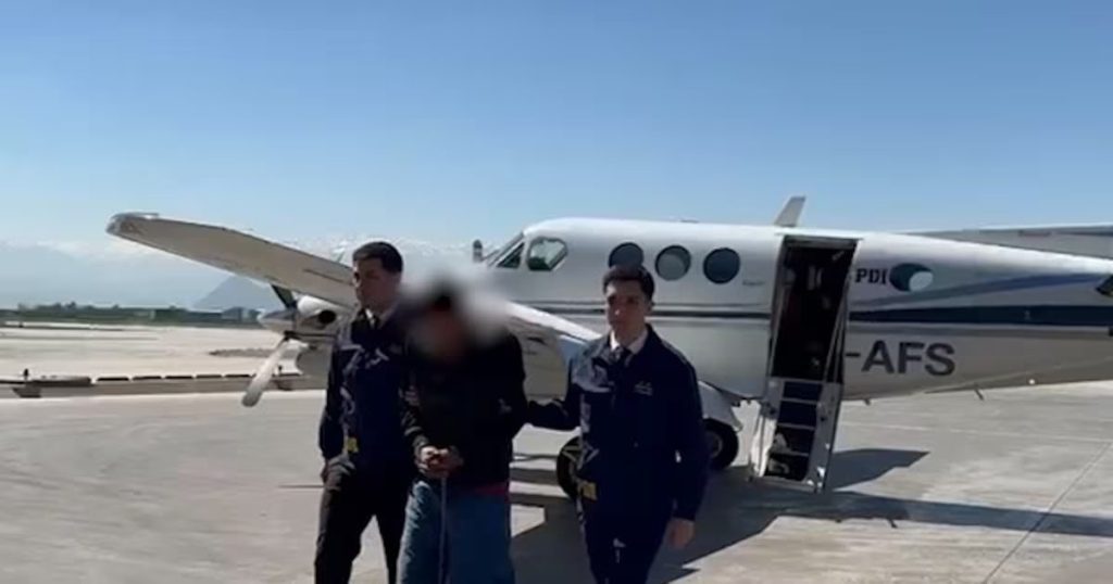 Detienen en Iquique a sospechoso de triple homicidio en Colina.