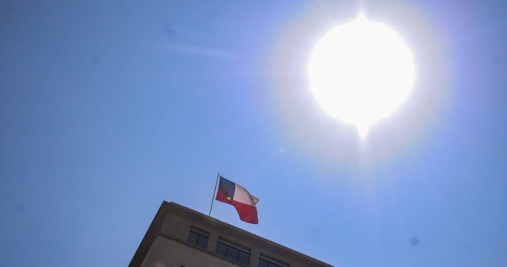 Santiago enfrenta calor extremo antes de un cambio climático inminente